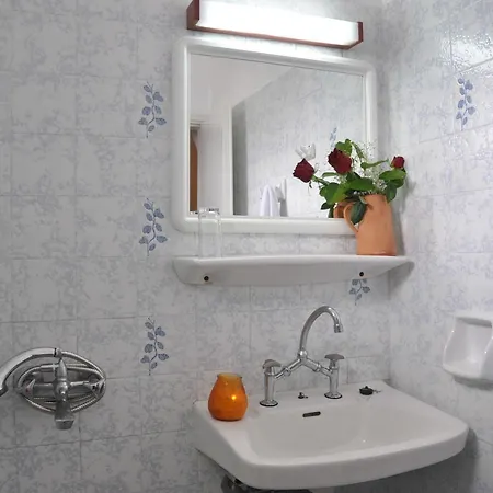 Guest house Alexandra